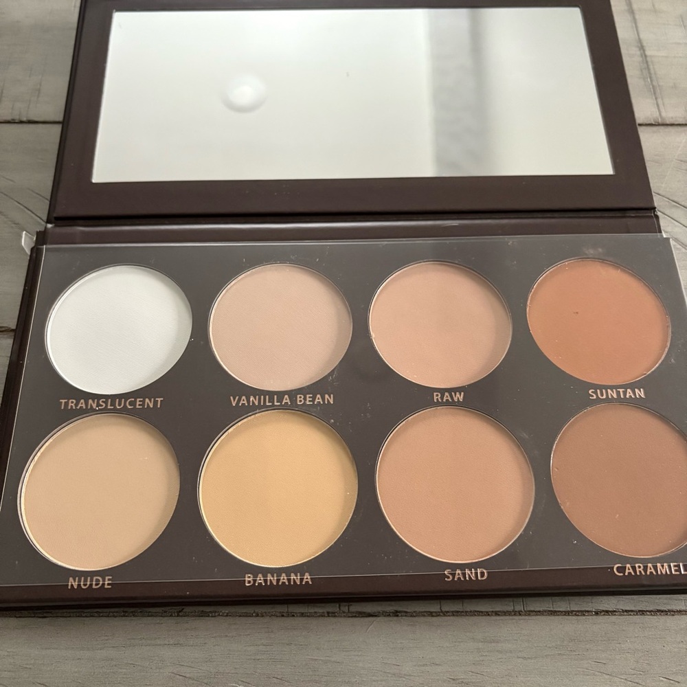KAB COSMETICS CONTOUR LARGE PALETTE GIFT SET BRAND NEW IN BOX